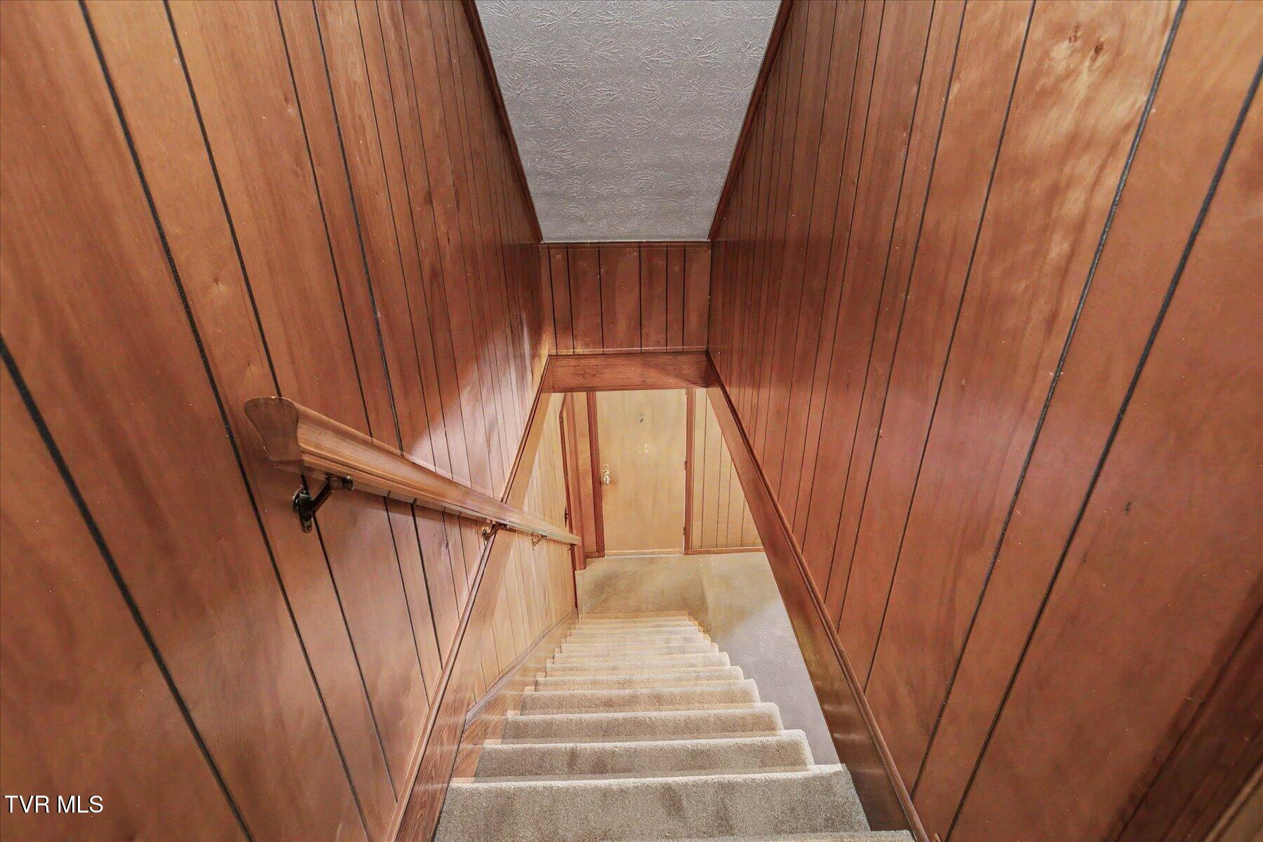 5765 Orebank Road Kingsport, TN 37664 - Photo 18 of 34 23-5765 Orebank Rd -23