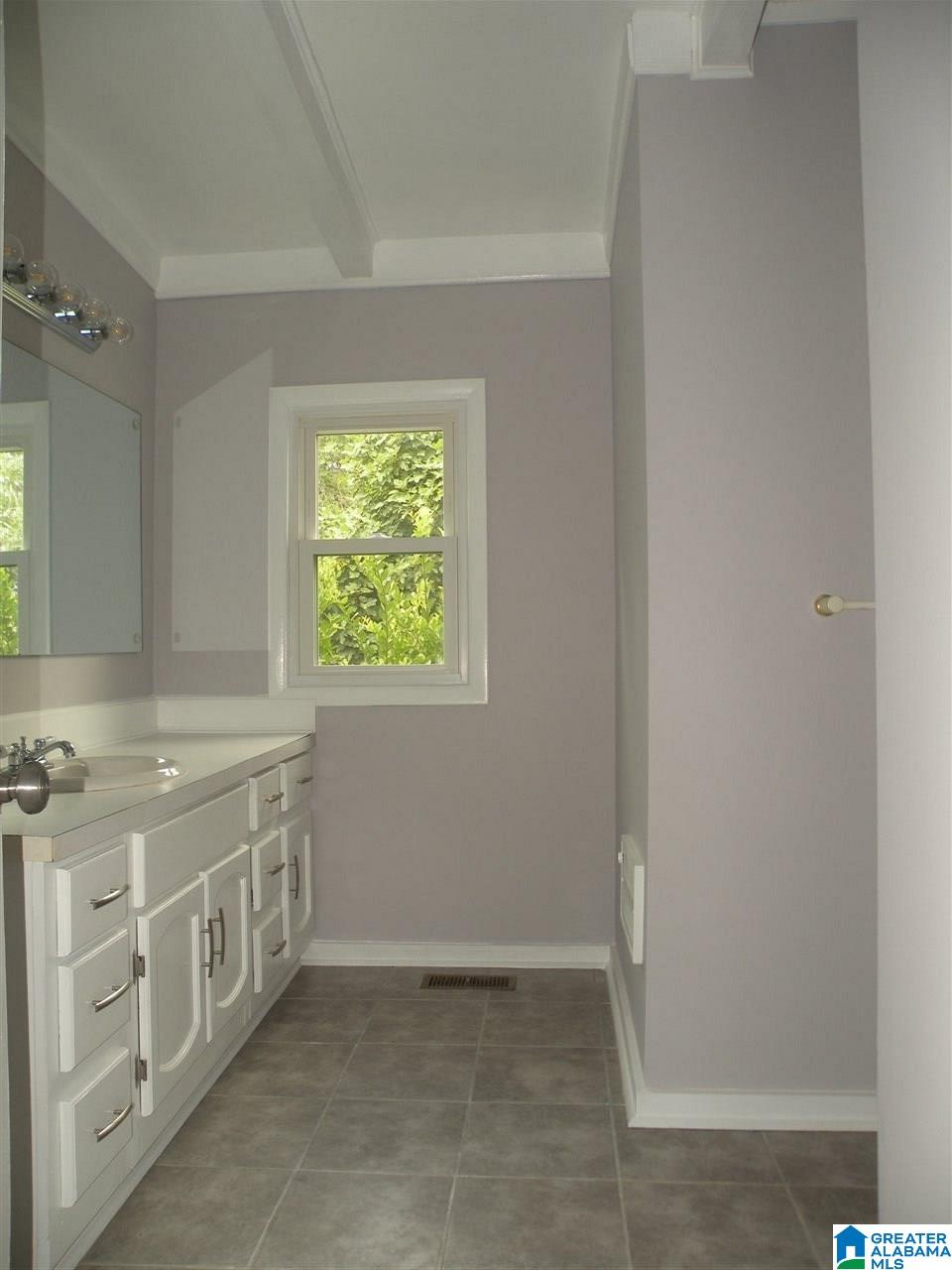 99 Bucks Lane Vincent, AL 35178 - Photo 4 of 33