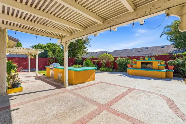 $845,000 | 940 Stern Lane, Oxnard, CA 93035