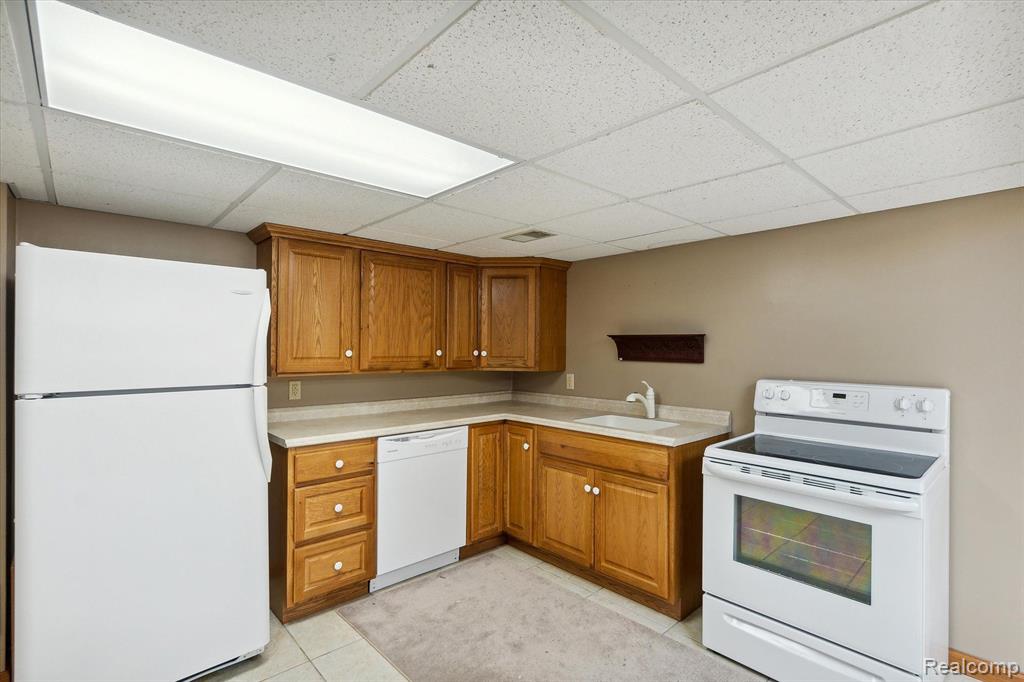 1336 Kings Pointe Road Grand Blanc, MI 48439 - Photo 49 of 62