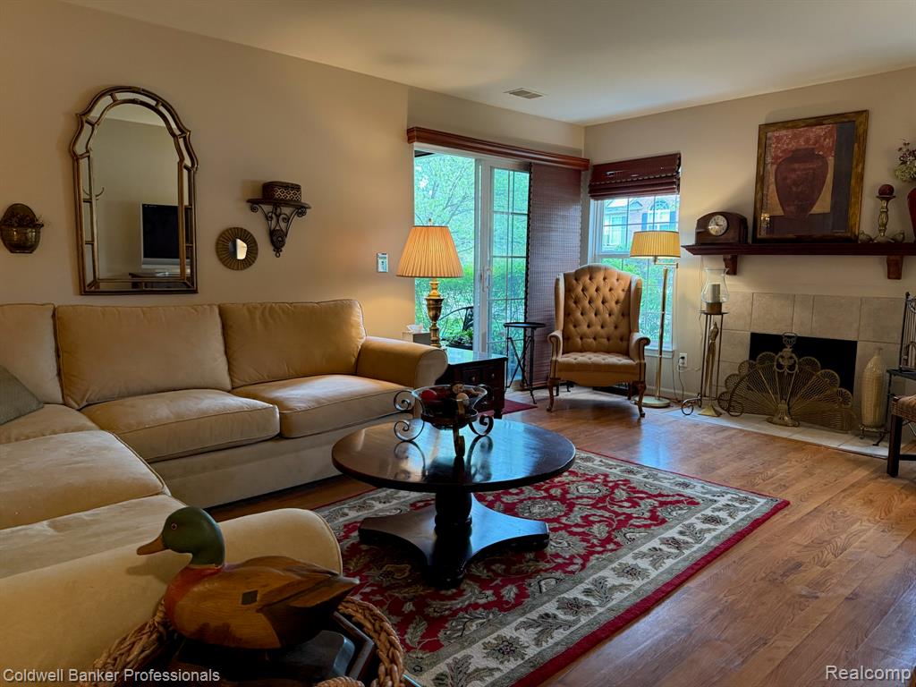 5349 Brookemonte Circle Rochester, MI 48306 - Photo 8 of 44