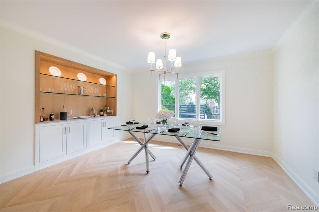 655 Canterbury Road Grosse Pointe Woods, MI 48236 - Photo 14 of 58