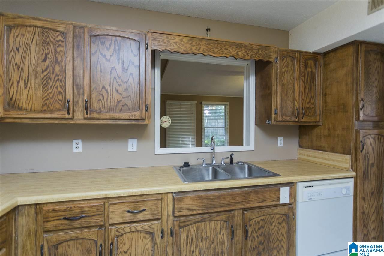 726 Cahaba Manor Trail Pelham, AL 35124 - Photo 13 of 27