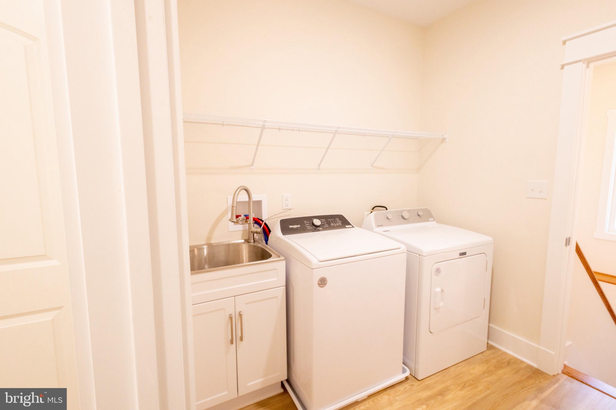 4 Windsor Drive King George, VA 22485 - Photo 29 of 48 a utility room with dryer and washer