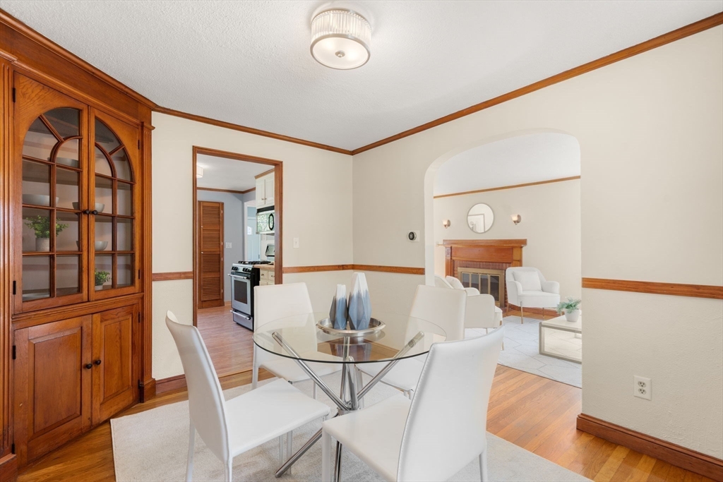 17 Myopia Road Boston, MA 02136 - Photo 9 of 27