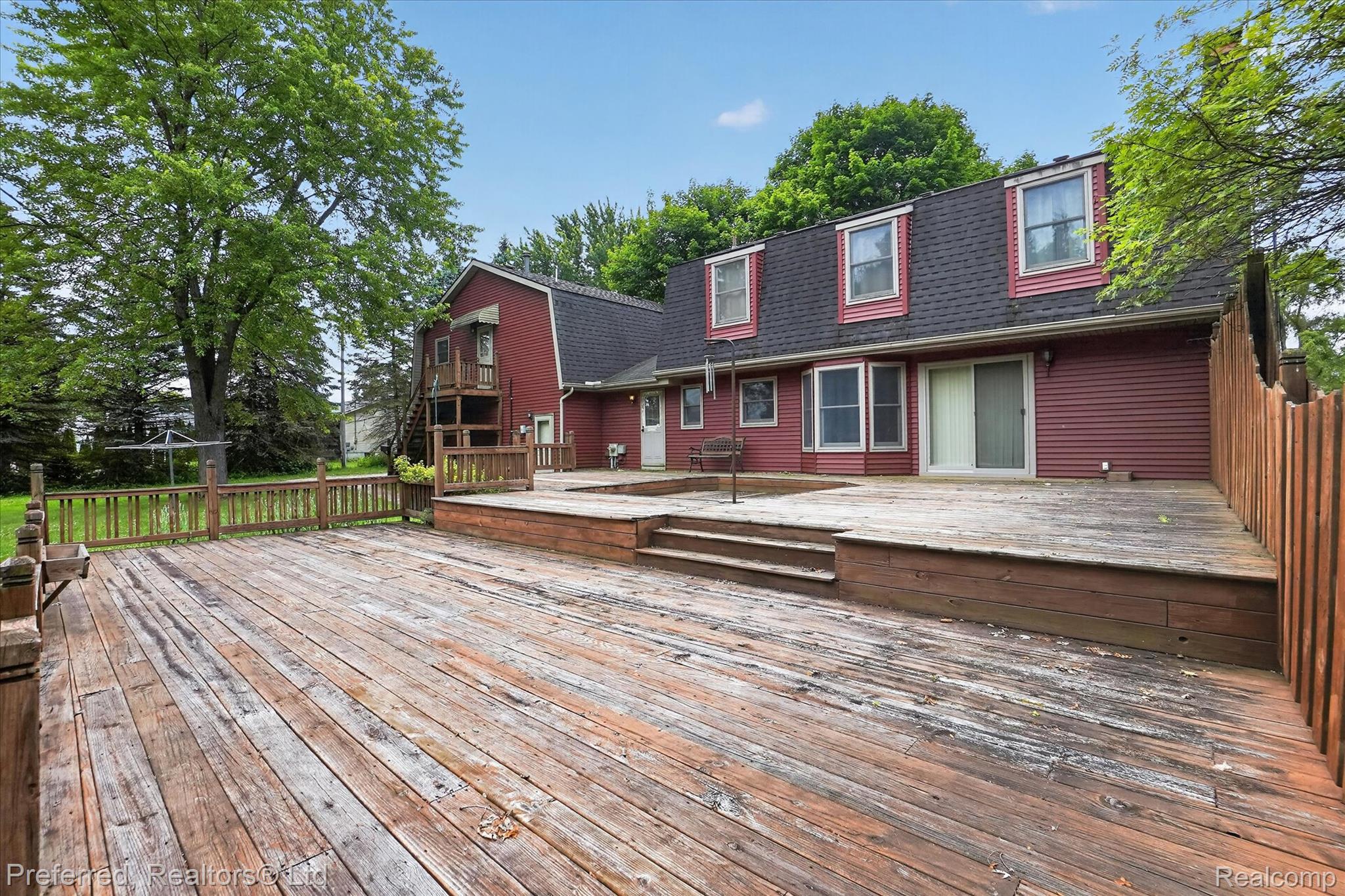 9065 East Richfield Road Davison, MI 48423 - Photo 51 of 75 Deck