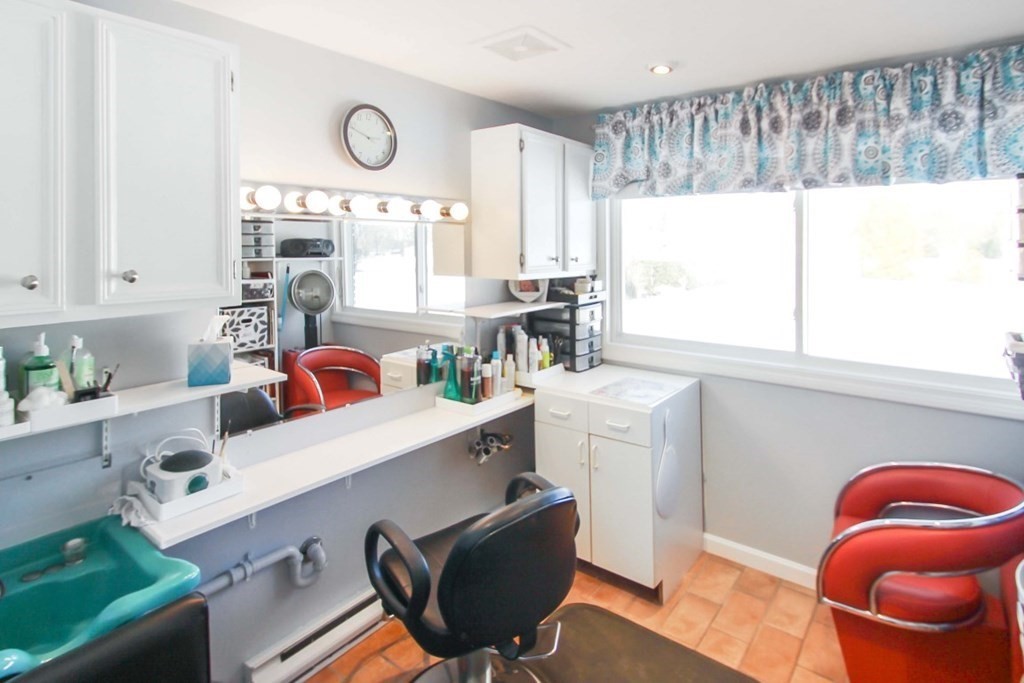 43 Jay Road North Andover, MA 01845 - Photo 22 of 29 Gallery Image 22