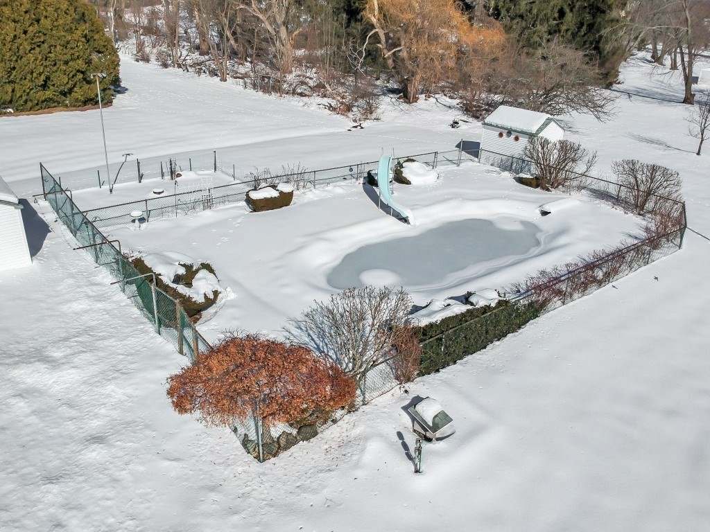 43 Jay Road North Andover, MA 01845 - Photo 5 of 29 Gallery Image 5