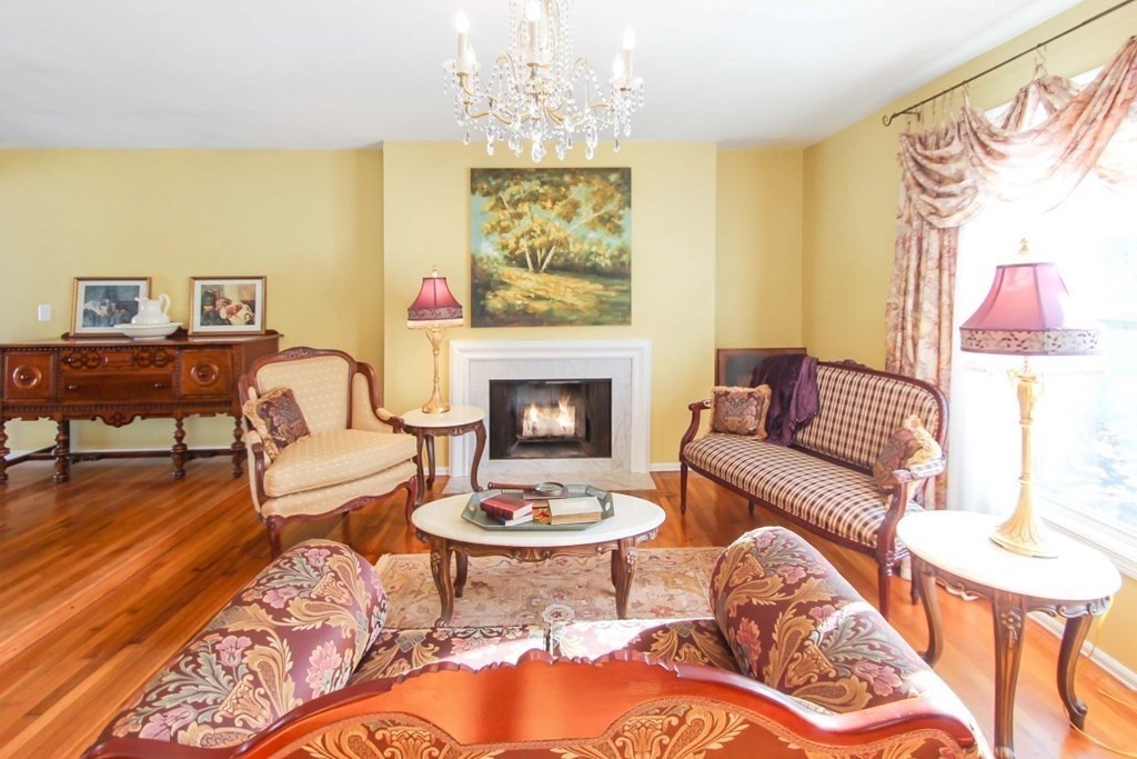 43 Jay Road North Andover, MA 01845 - Photo 8 of 29 Gallery Image 8