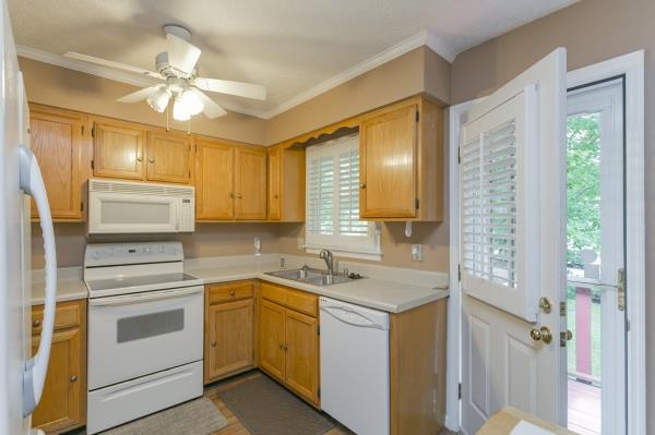 1506 Lewis Road Madison, TN 37115 - Photo 4 of 10 Gallery Image 4