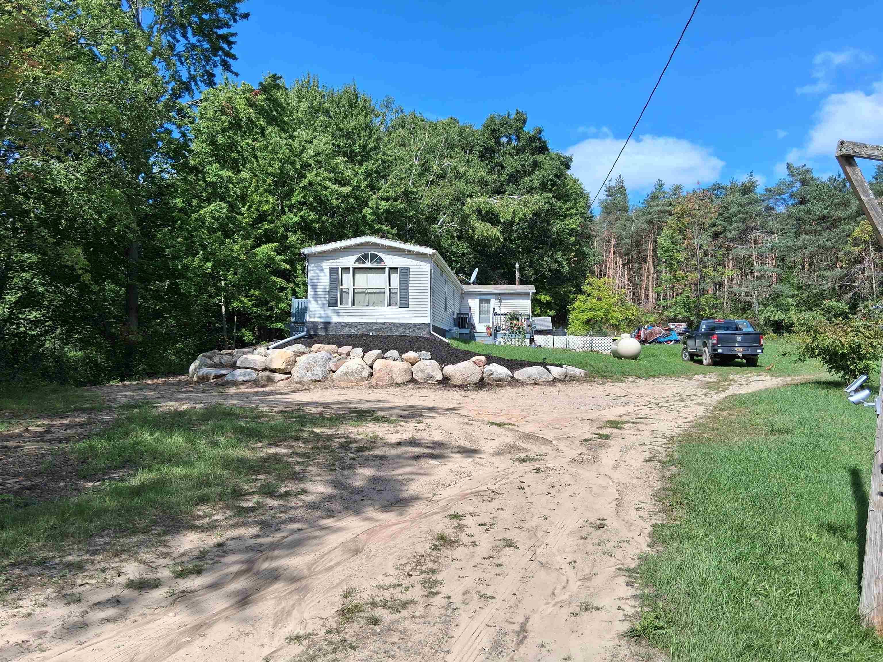 9713 North Glass Road Farwell, MI 48622 - Photo 6 of 30 Gallery Image 6