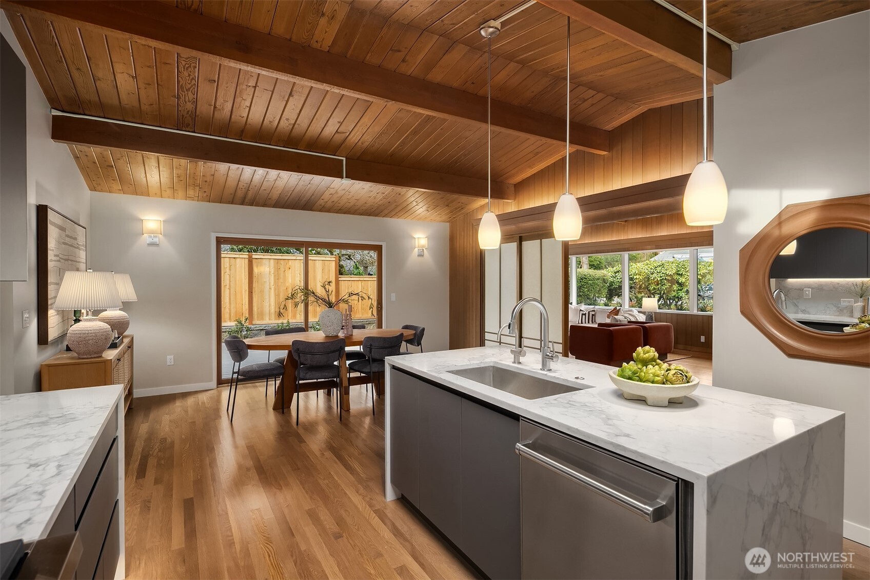 5409 Northeast 54th Street Seattle, WA 98105 - Photo 16 of 34