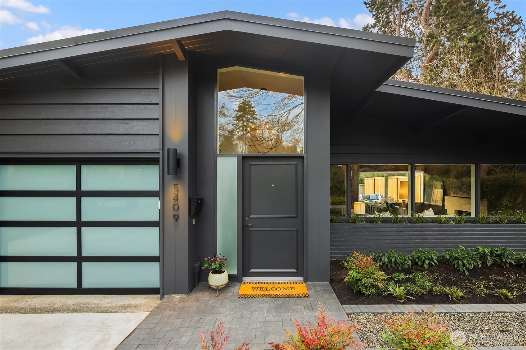 5409 Northeast 54th Street Seattle, WA 98105 - Photo 2 of 34