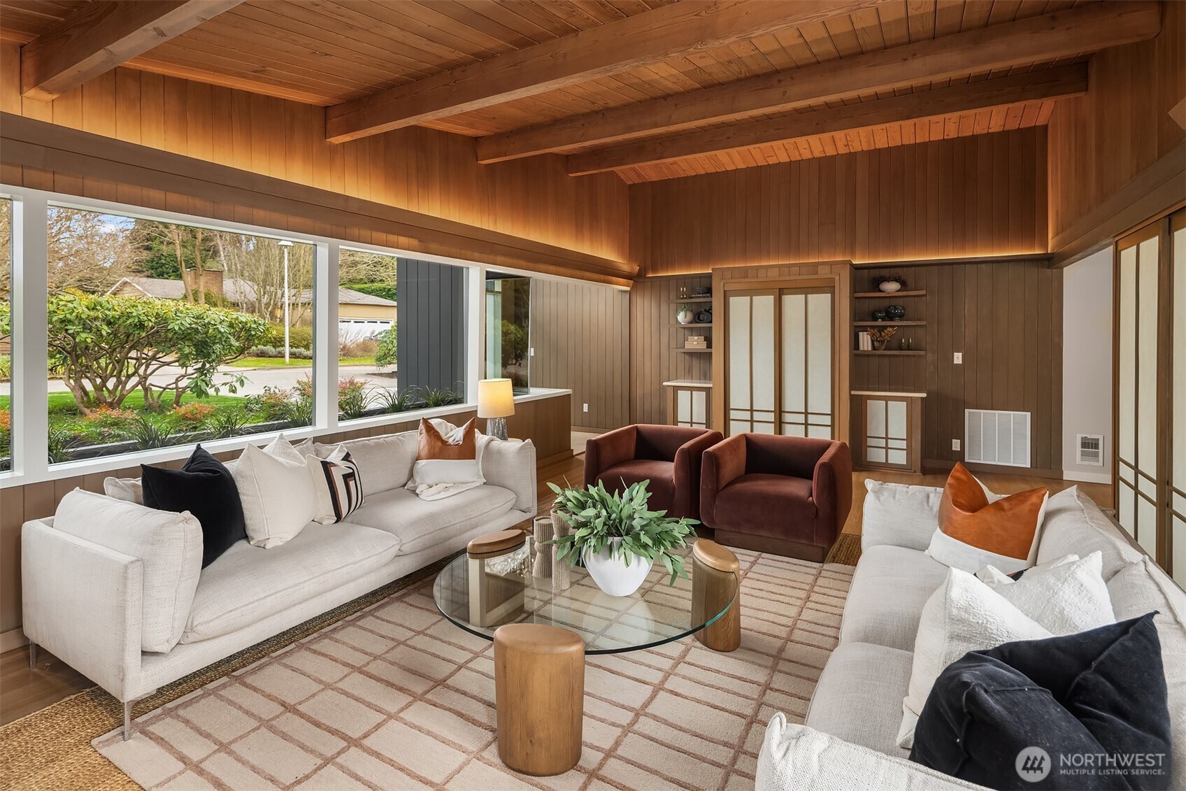 5409 Northeast 54th Street Seattle, WA 98105 - Photo 6 of 34