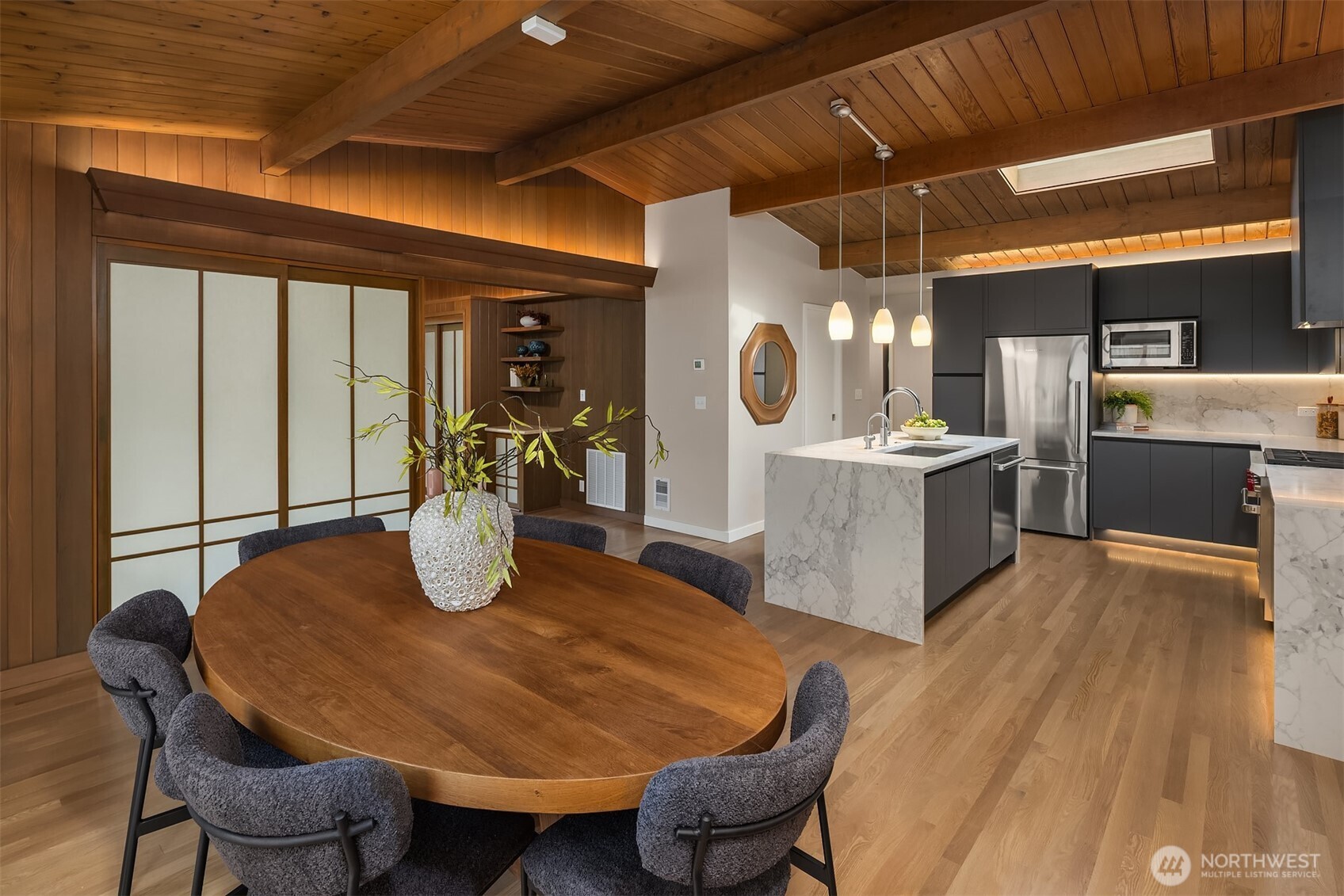 5409 Northeast 54th Street Seattle, WA 98105 - Photo 10 of 34