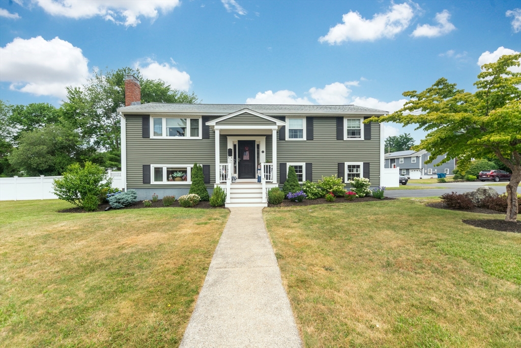 3 Fencourt Road Canton, MA 02021 - Photo 1 of 40