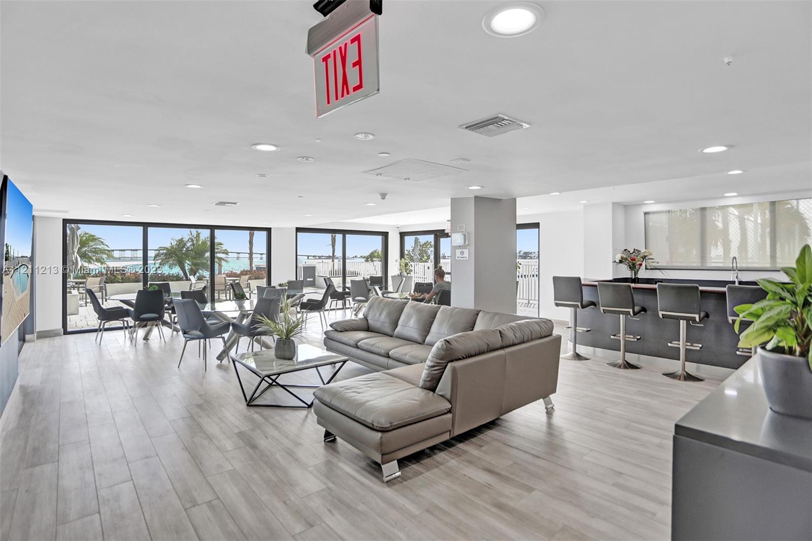 200 Southeast 15th Road, Unit 16C Miami, FL 33129 - Photo 28 of 41 Gallery Image 28