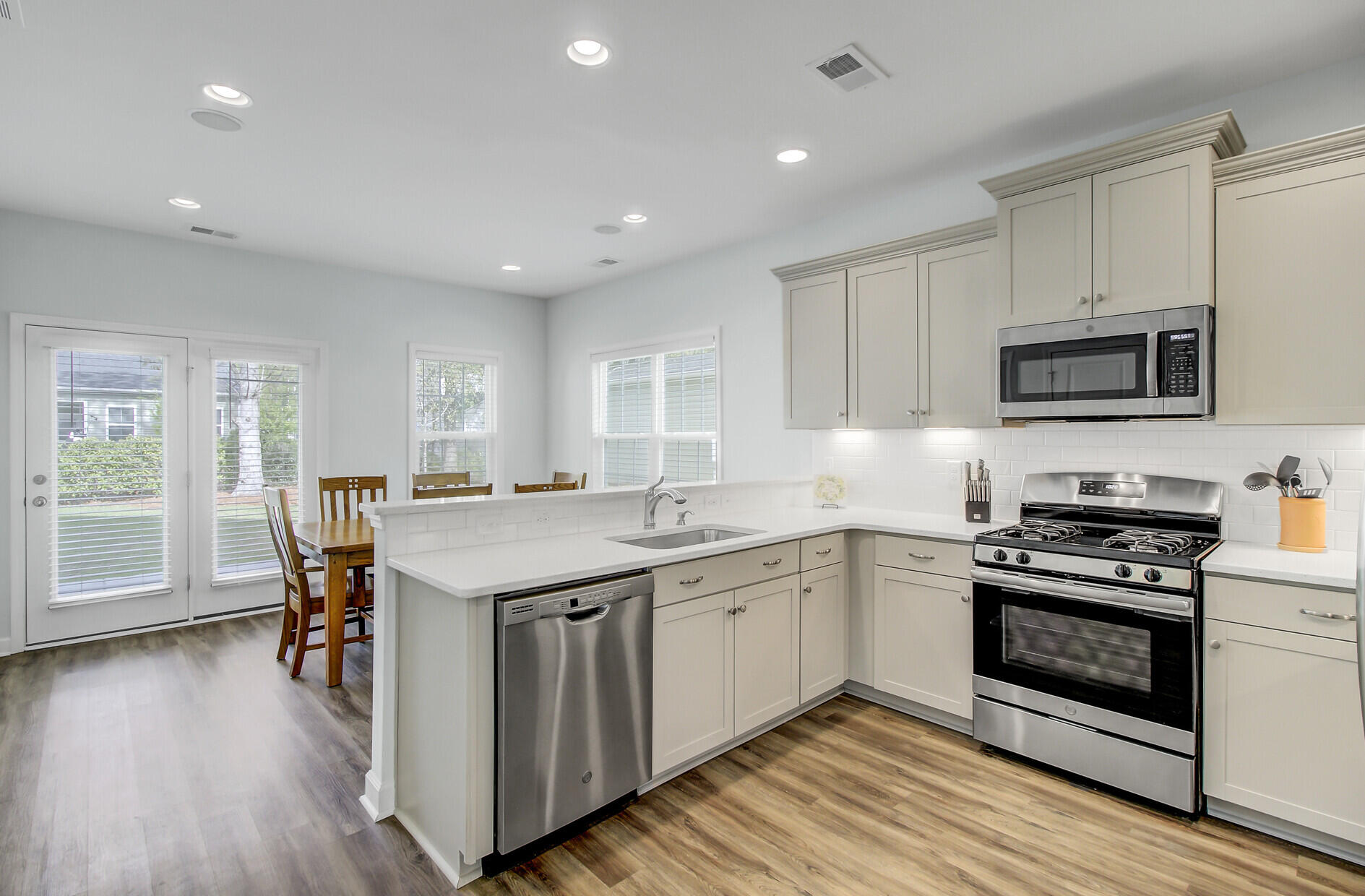 1707 Emmets Road Johns Island, SC 29455 - Photo 14 of 51 15_15_mls