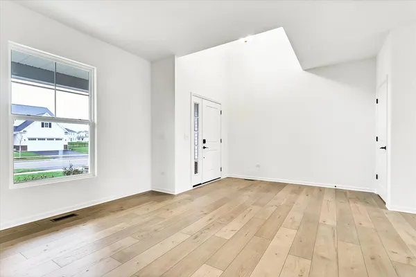 $617,160 | 405 Tanya Lane, Oswego, IL 60543