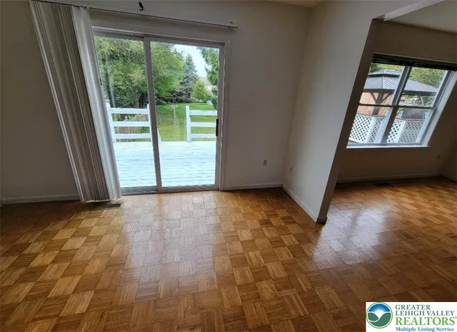 a close view of sink