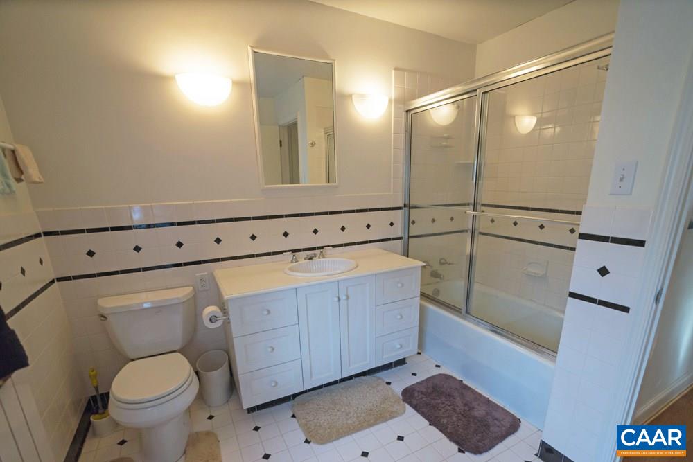 1698 Rugby Avenue Charlottesville, VA 22903 - Photo 15 of 20 Gallery Image 15