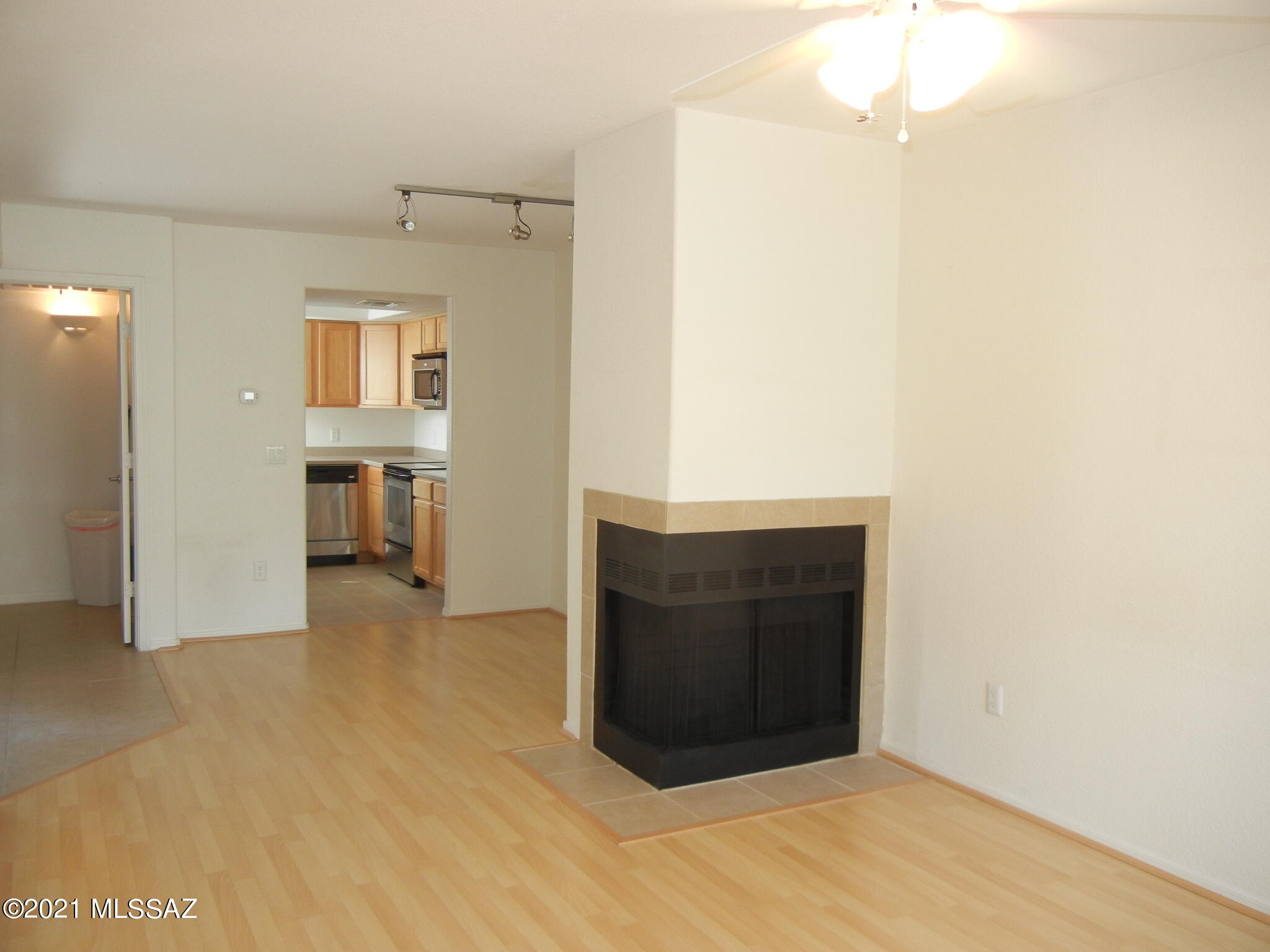 5855 North Kolb Road, Unit 1208 Tucson, AZ 85750 - Photo 3 of 29 Gallery Image 3