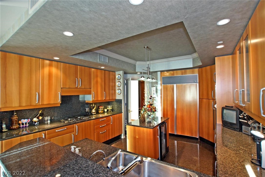 2877 Paradise Road, Unit 1101 Las Vegas, NV 89109 - Photo 11 of 25 Gallery Image 11