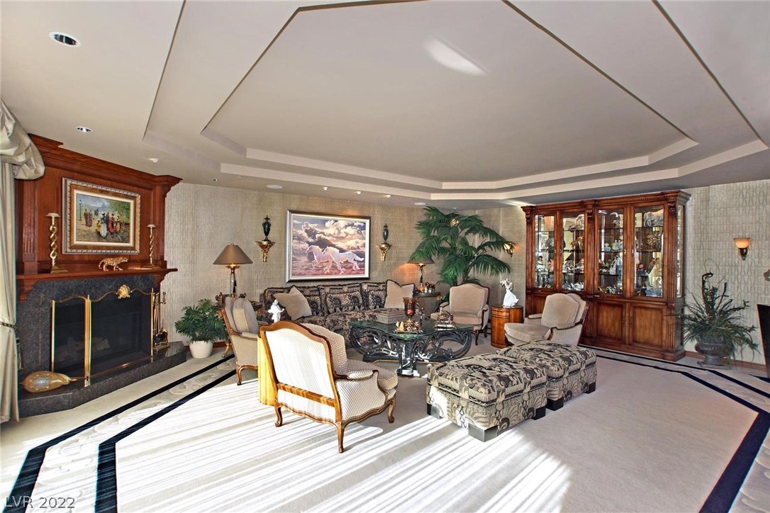 2877 Paradise Road, Unit 1101 Las Vegas, NV 89109 - Photo 8 of 25 Gallery Image 8