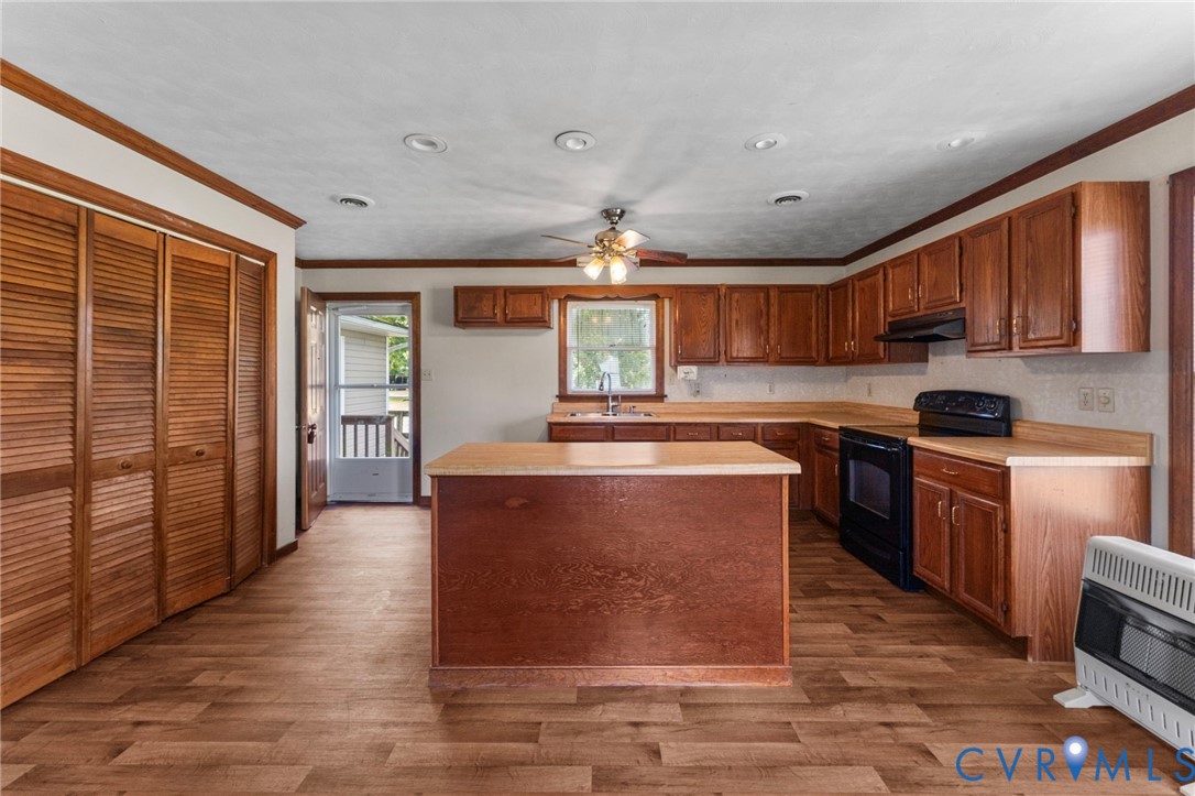 2496 Red Lane Road Powhatan, VA 23139 - Photo 5 of 27 Gallery Image 5