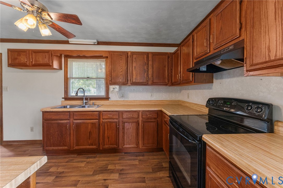 2496 Red Lane Road Powhatan, VA 23139 - Photo 6 of 27 Gallery Image 6