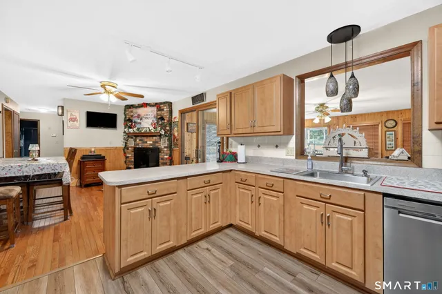 $524,900 | 41 Murielle Drive, South Windsor, CT 06074