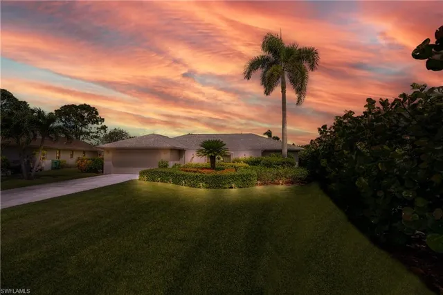 $595,000 | 108 Payne Court, Naples, FL 34112