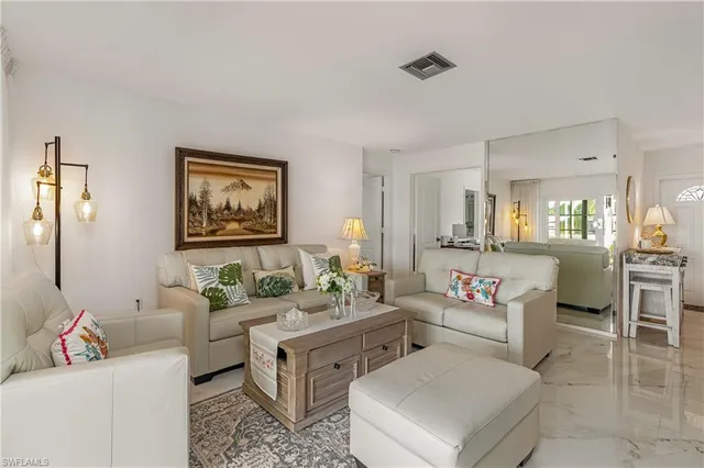 $595,000 | 108 Payne Court, Naples, FL 34112