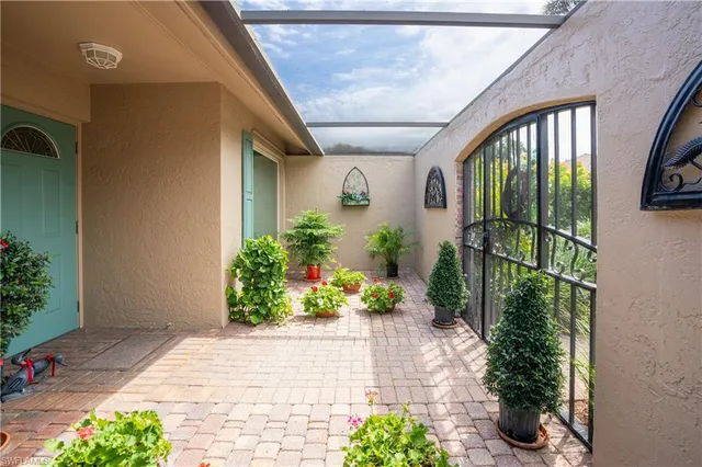 $595,000 | 108 Payne Court, Naples, FL 34112
