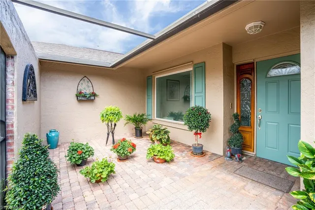 $595,000 | 108 Payne Court, Naples, FL 34112