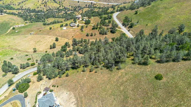 $25,000 | 0 Woodford Tehachapi Road, Tehachapi, CA 93561