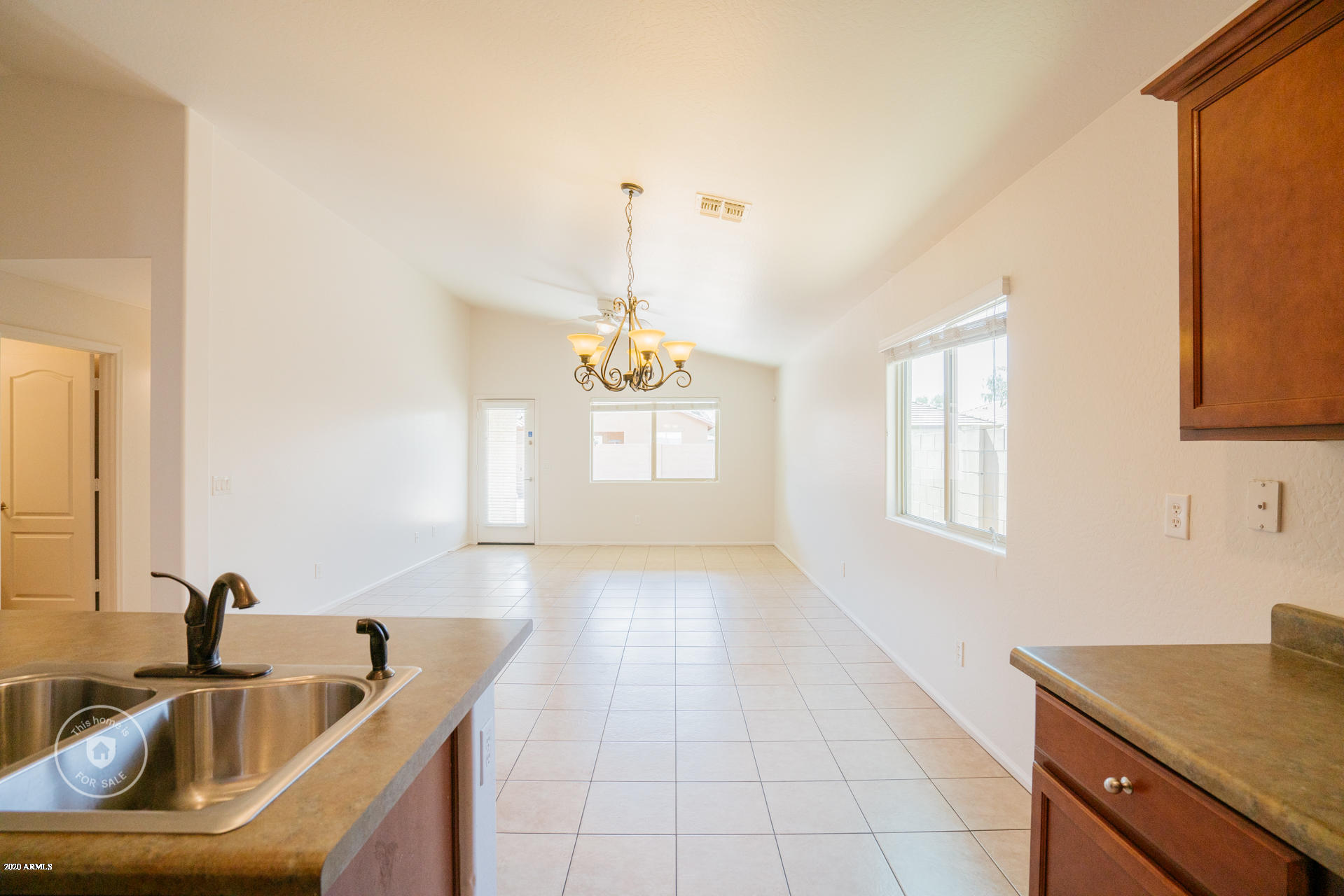 8739 West Payson Road Tolleson, AZ 85353 - Photo 3 of 21 photo_03