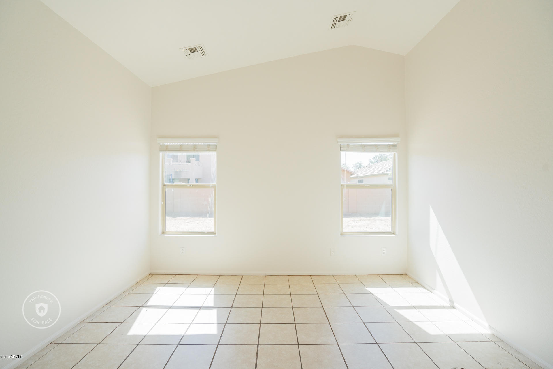 8739 West Payson Road Tolleson, AZ 85353 - Photo 4 of 21 photo_04