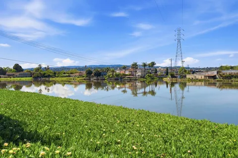 $589,000 | 1920 Vista Cay, San Mateo, CA 94404