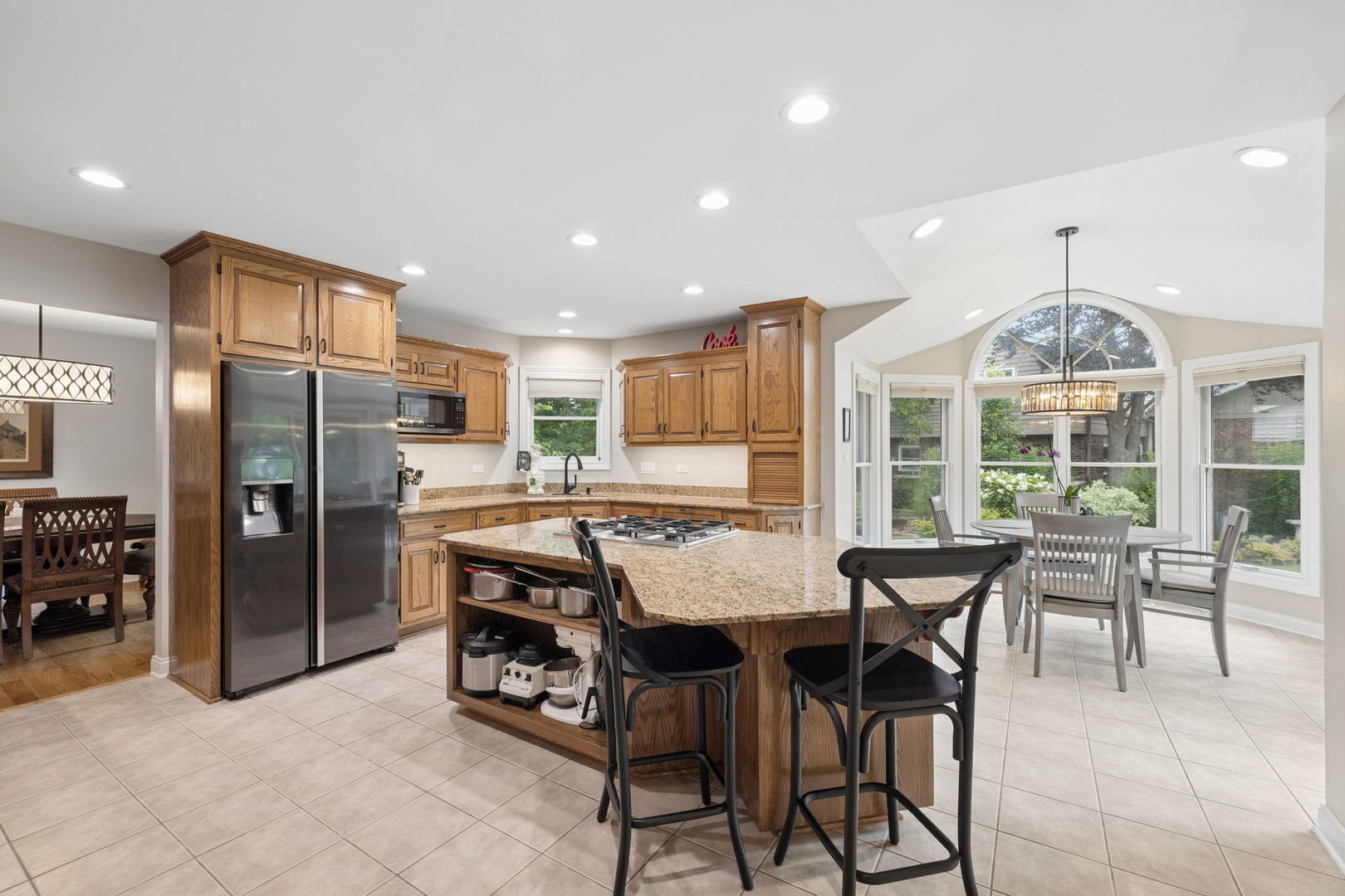 449 Farnham Lane Wheaton, IL 60189 - Photo 7 of 32