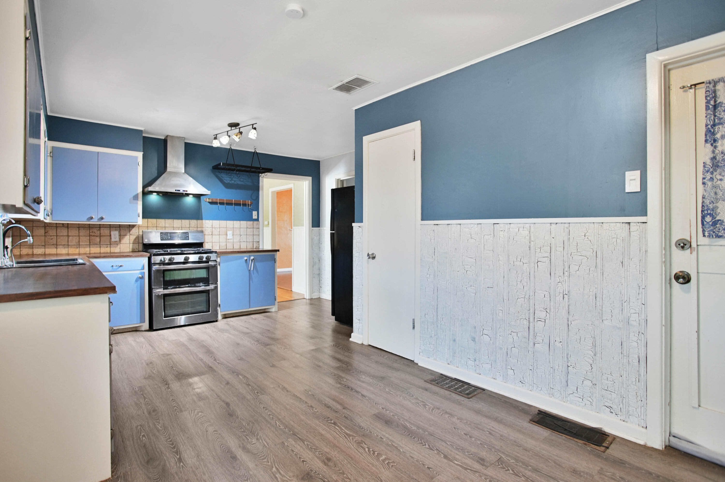 3706 37th Street Lubbock, TX 79413 - Photo 12 of 41 DSC_4211