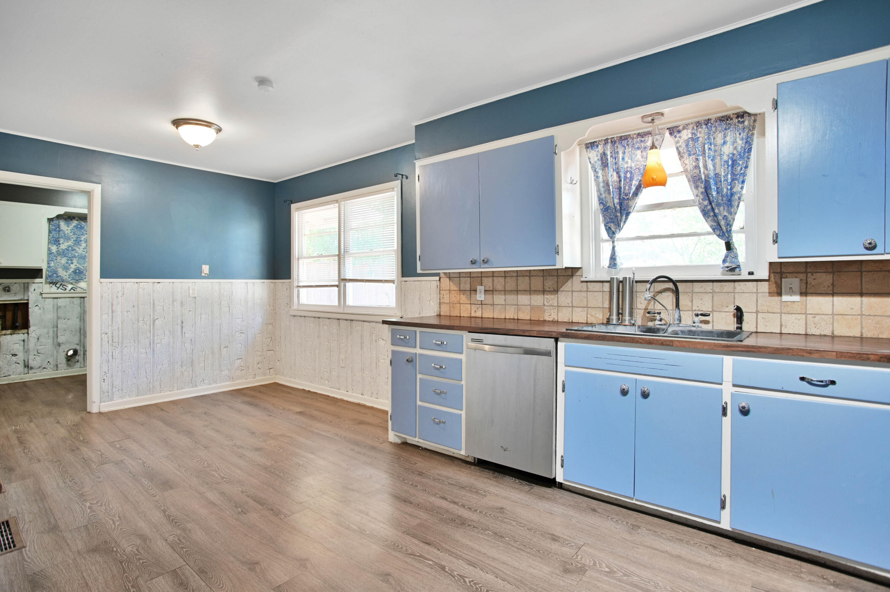 3706 37th Street Lubbock, TX 79413 - Photo 15 of 41 DSC_4207