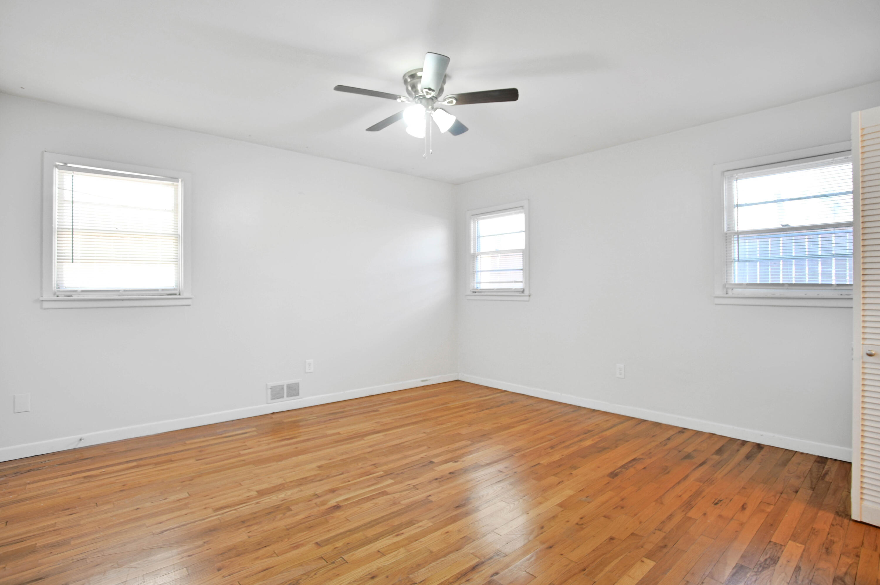 3706 37th Street Lubbock, TX 79413 - Photo 21 of 41 DSC_4188