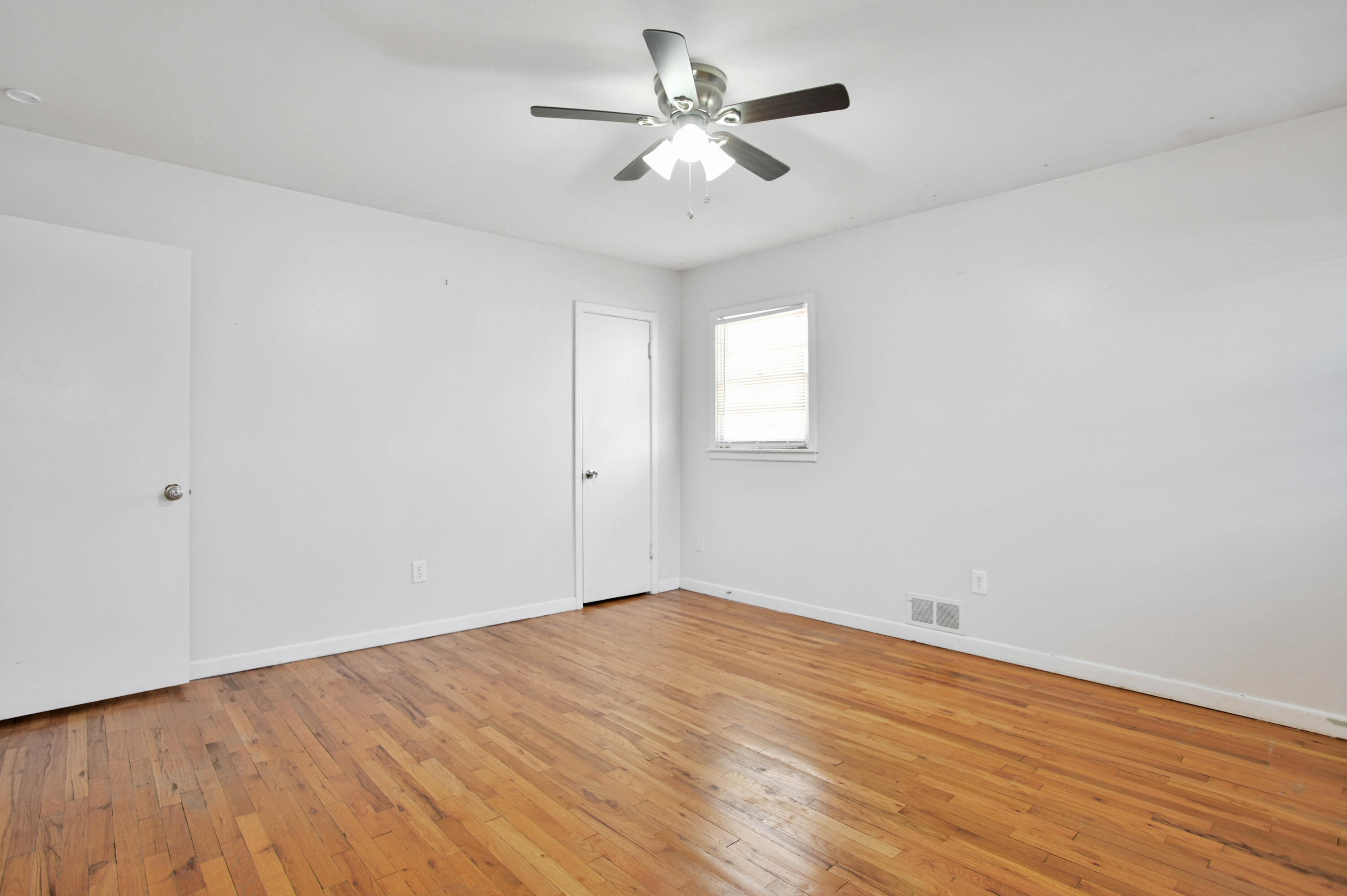 3706 37th Street Lubbock, TX 79413 - Photo 24 of 41 DSC_4191