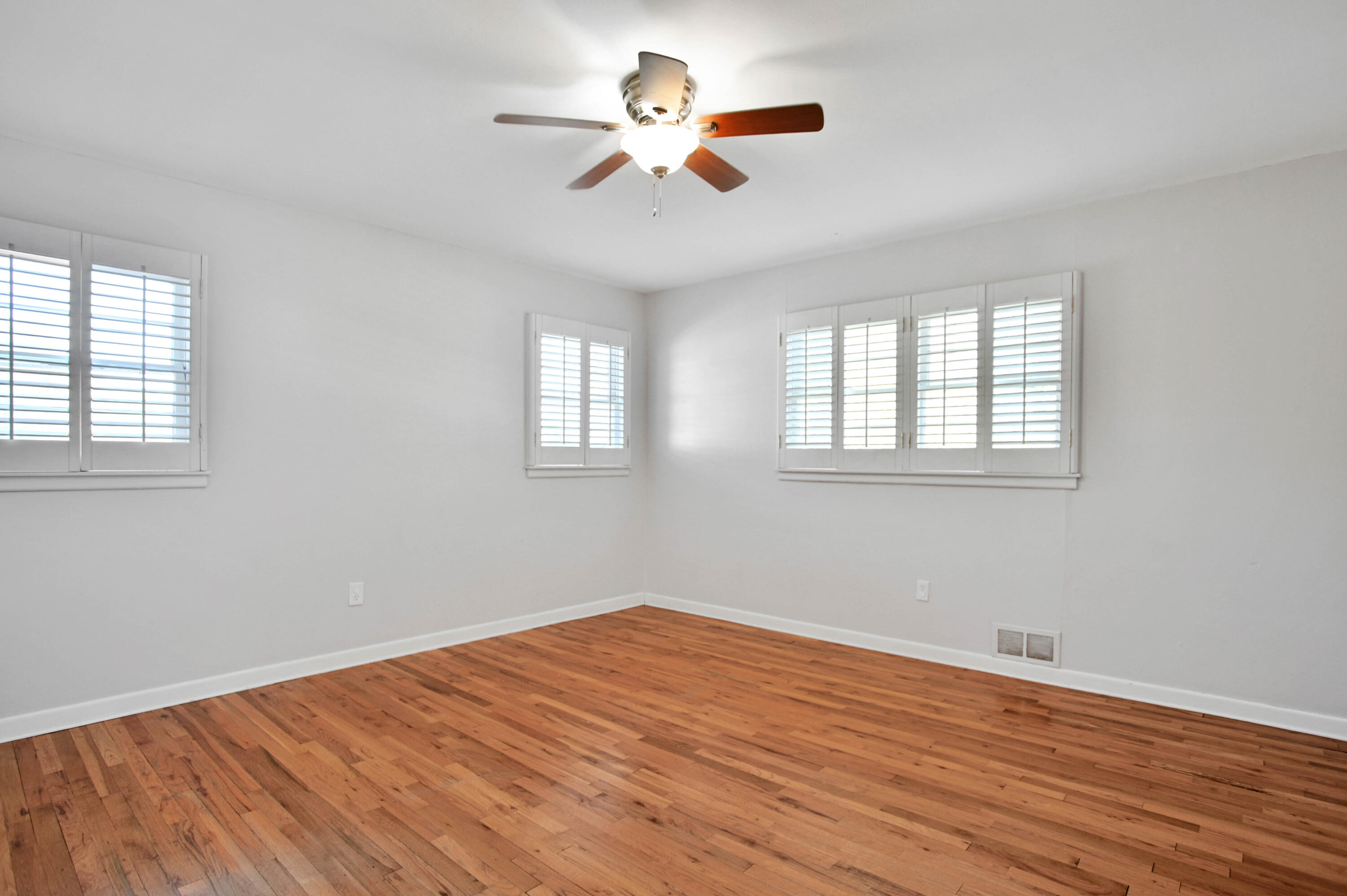 3706 37th Street Lubbock, TX 79413 - Photo 25 of 41 DSC_4196