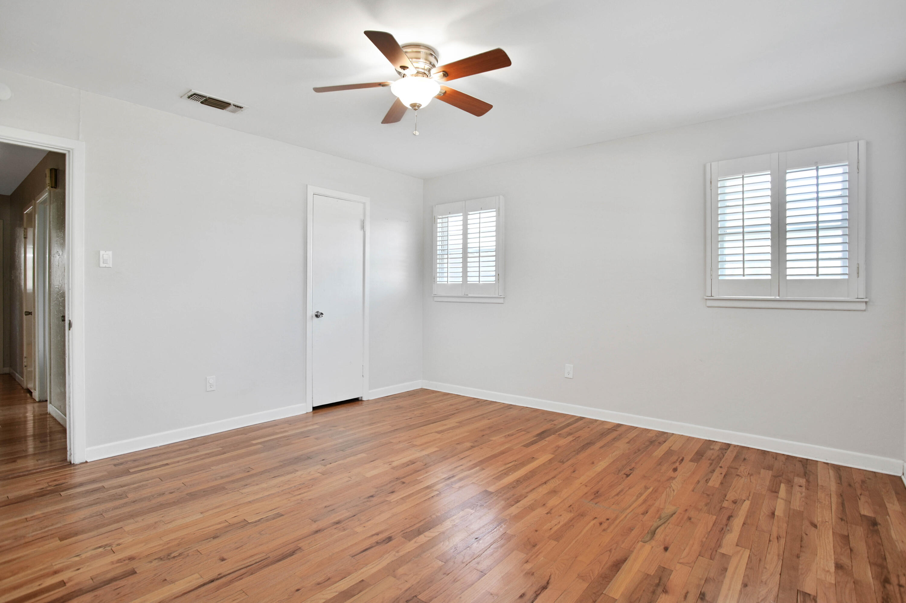 3706 37th Street Lubbock, TX 79413 - Photo 28 of 41 DSC_4199