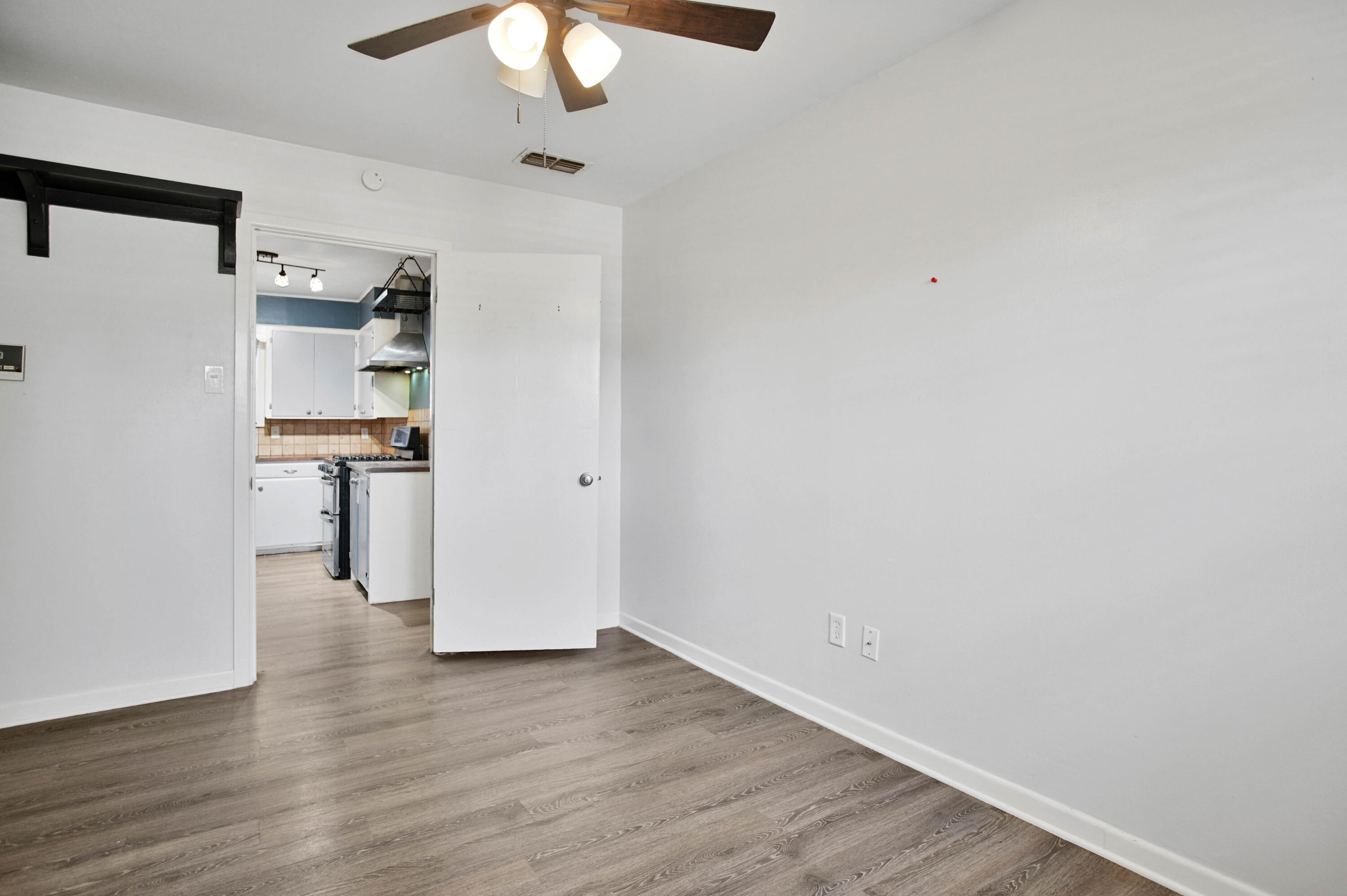 3706 37th Street Lubbock, TX 79413 - Photo 36 of 41 DSC_4203