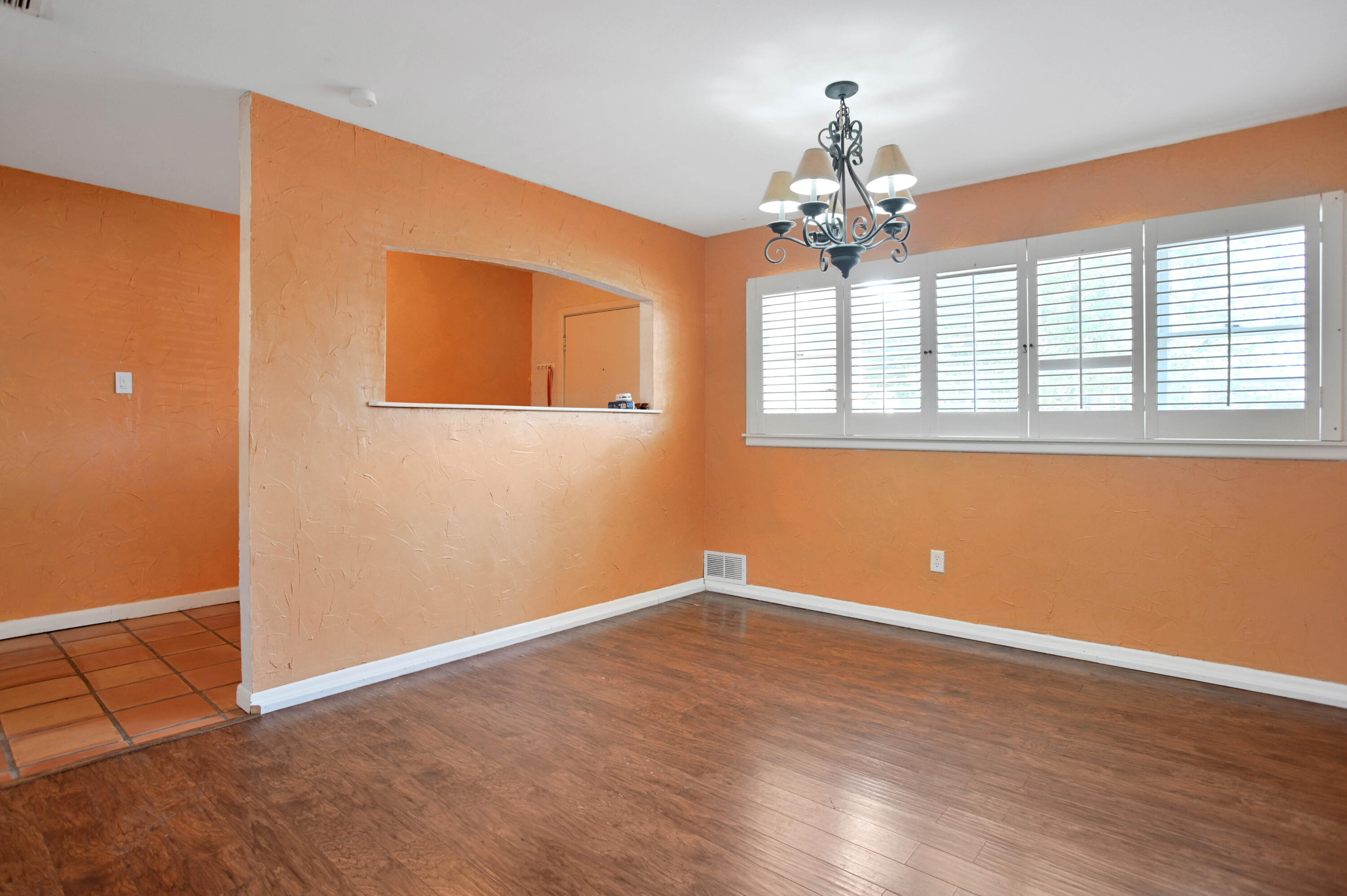 3706 37th Street Lubbock, TX 79413 - Photo 8 of 41 DSC_4183
