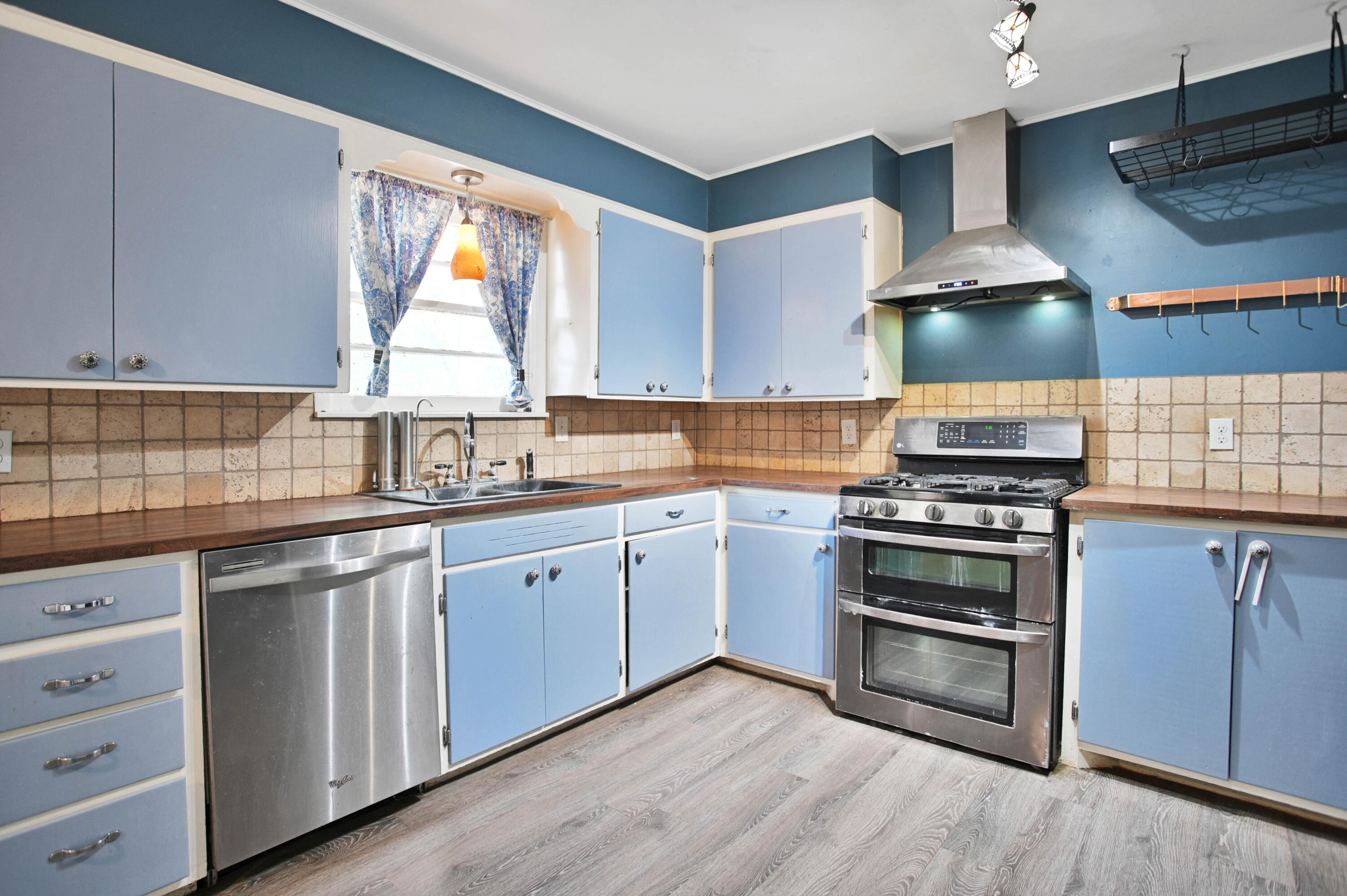 3706 37th Street Lubbock, TX 79413 - Photo 9 of 41 DSC_4214