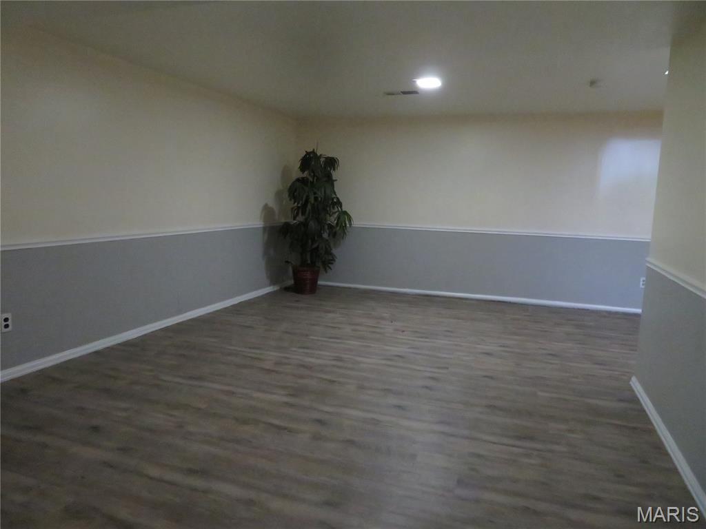 1270 North And South Road St. Louis, MO 63130 - Photo 14 of 15